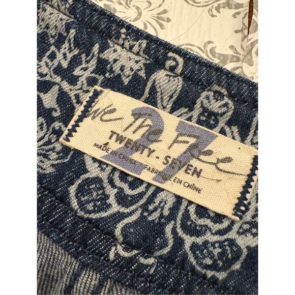 Free People Journey Bell Bottom Tribal Pattern Blue Denim Jeans Size 27 - Picture 9 of 11